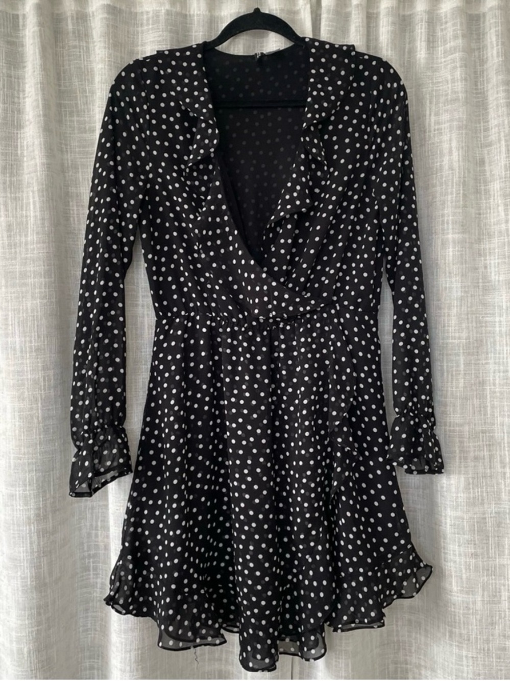 H&M Deep-V Ruffle Mini Chiffon Long Sleeve Flounce Dress Black White Polka Dot